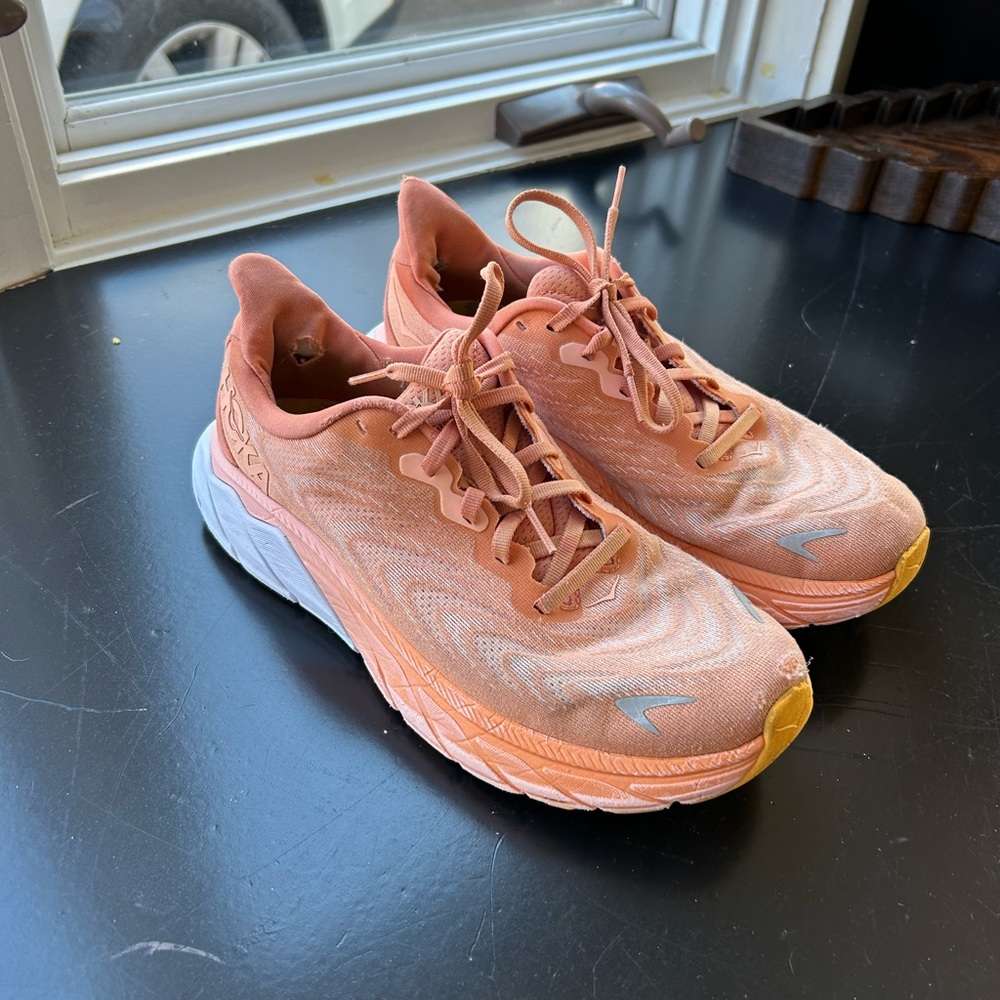 Hoka Ahari 6